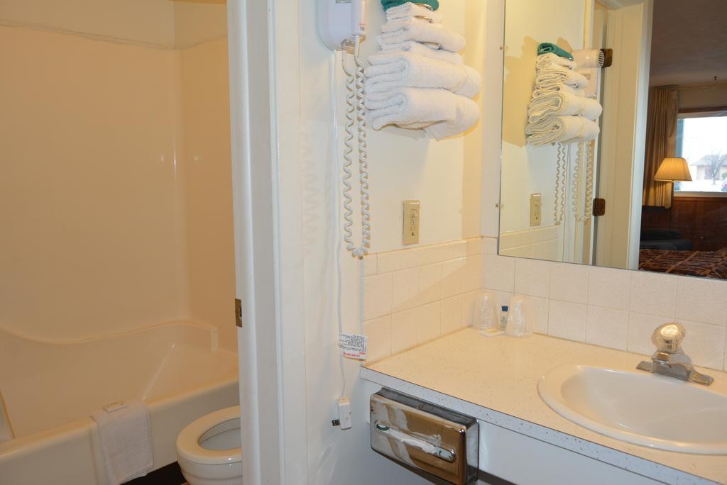 Viking Motel Lindsborg Ruang foto