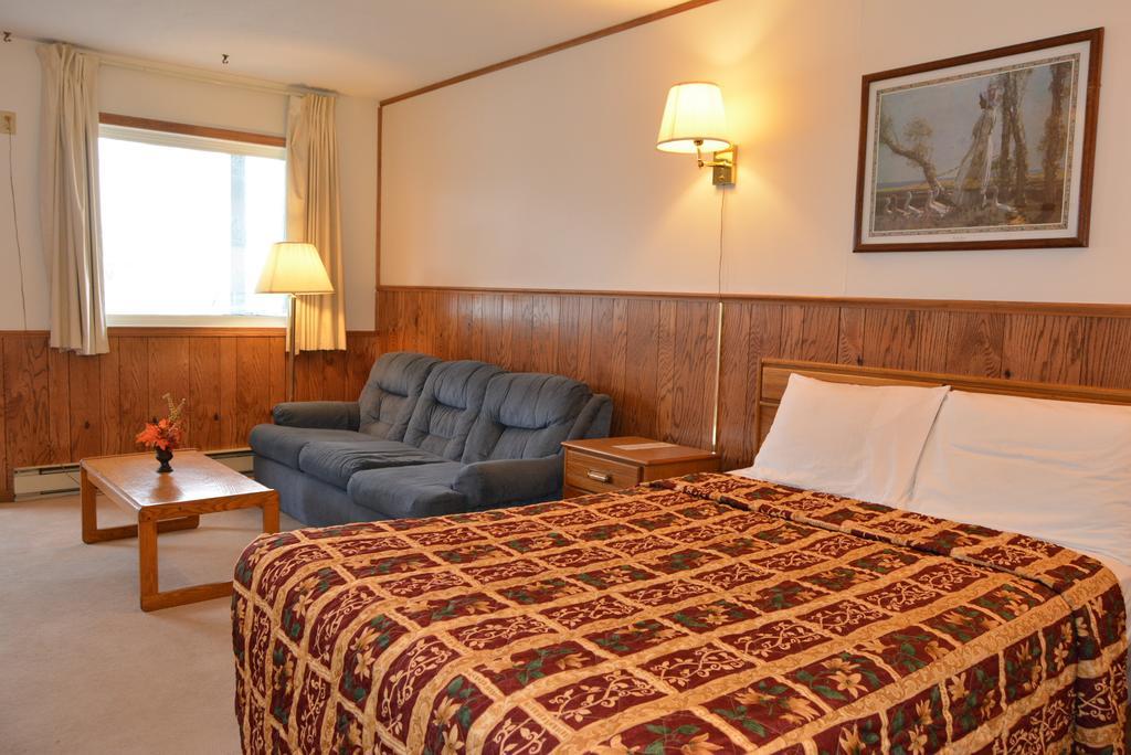 Viking Motel Lindsborg Ruang foto