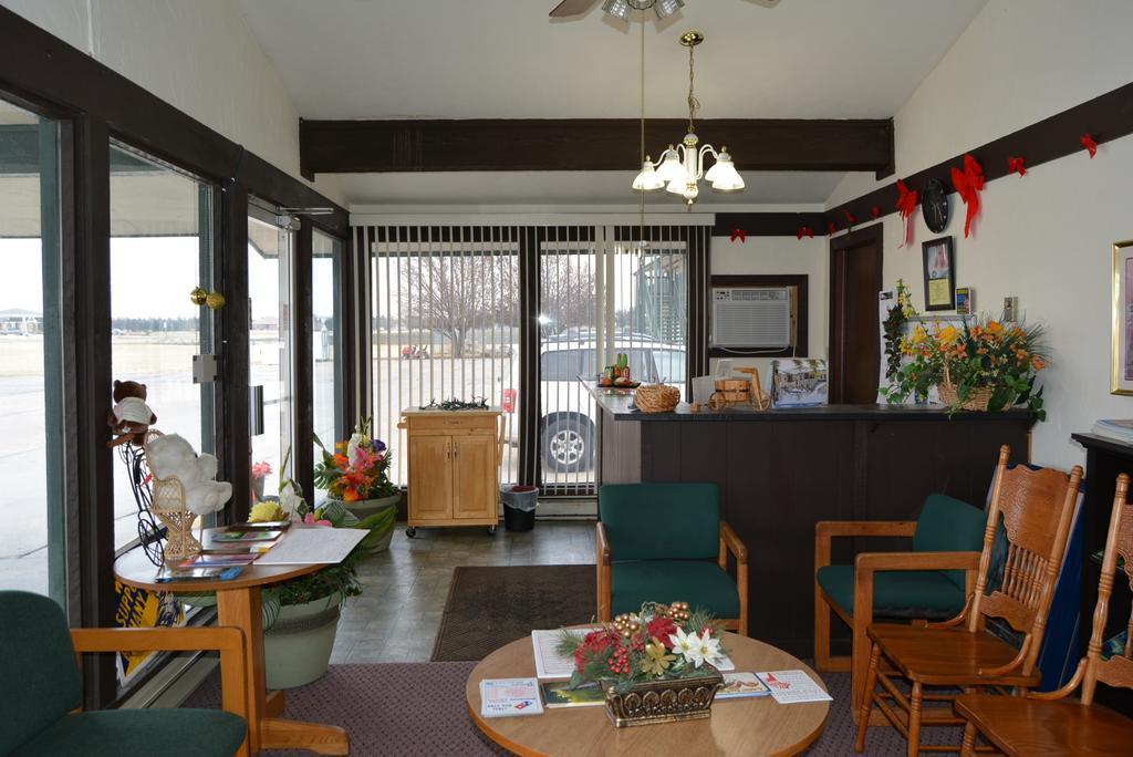 Viking Motel Lindsborg Bagian luar foto