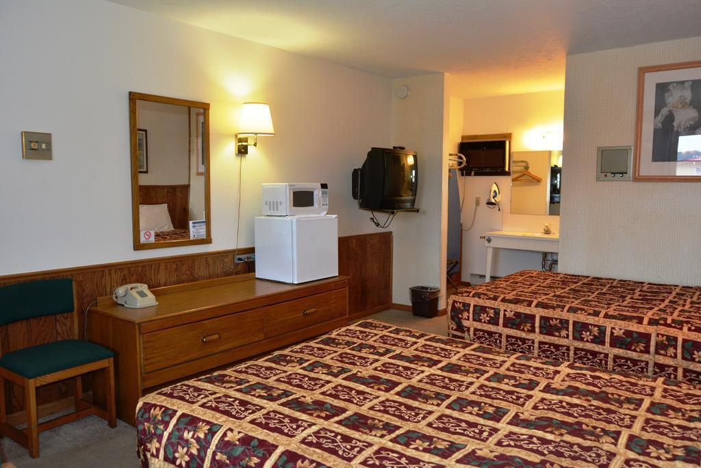 Viking Motel Lindsborg Ruang foto